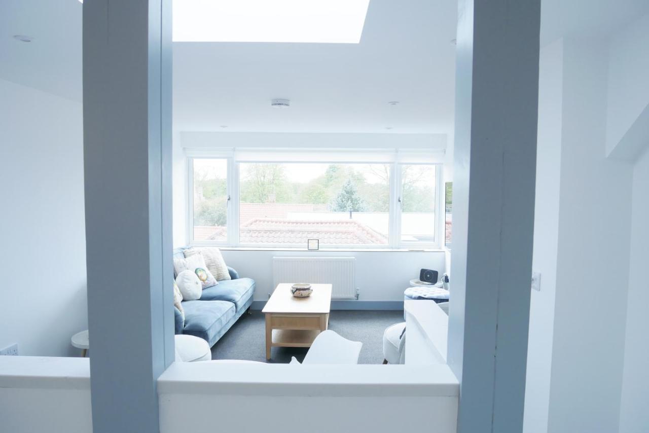 Sunset View, 2 Bedrooms In The Heart Of Holt With Parking Exterior photo